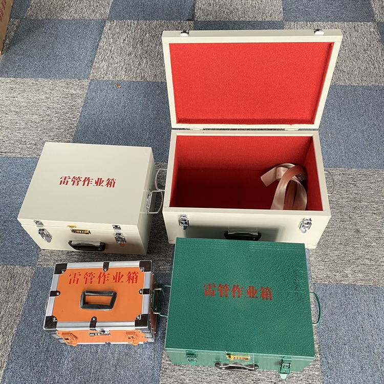 友好爆破工程作业箱如何选择？玻璃钢与传统材质的全面对比